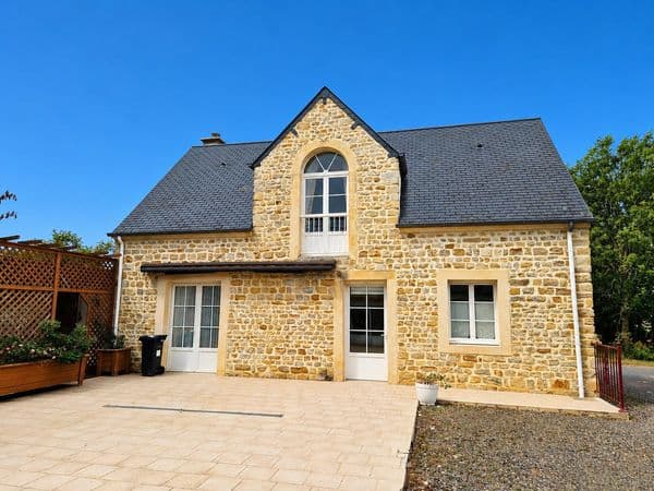 Charmante maison, logement indépendant et garage à Lingèvres — photo 1 sur 10